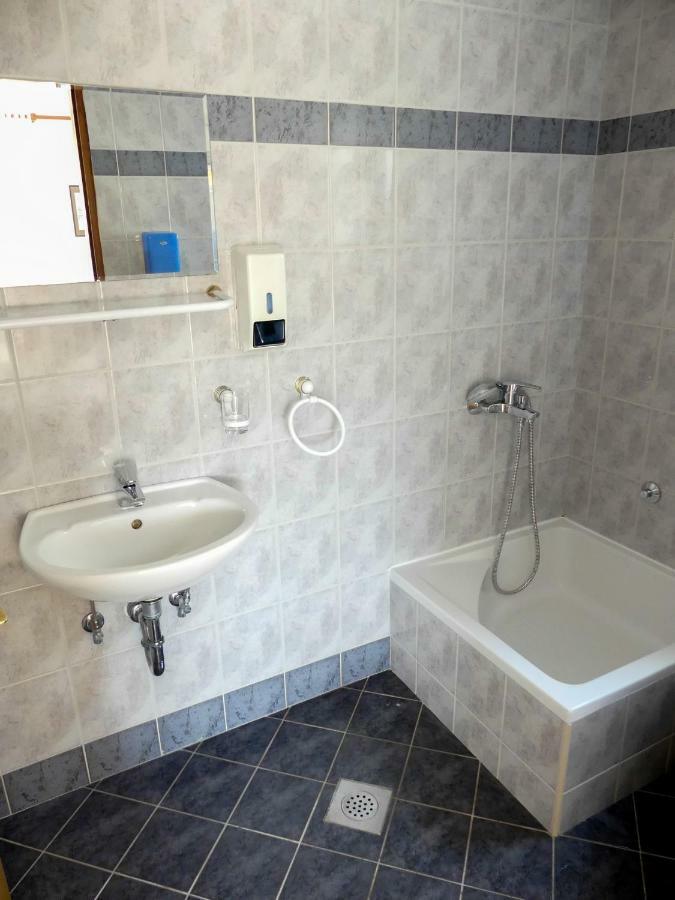 פודגורה Villa Jasminka מראה חיצוני תמונה